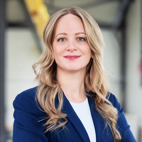 Ansprechpartnerin Vertrieb für Dienstleistungen und Auftragsfertigung – Katharina Bibbig, Key Account Managerin bei Wassermann Technologie